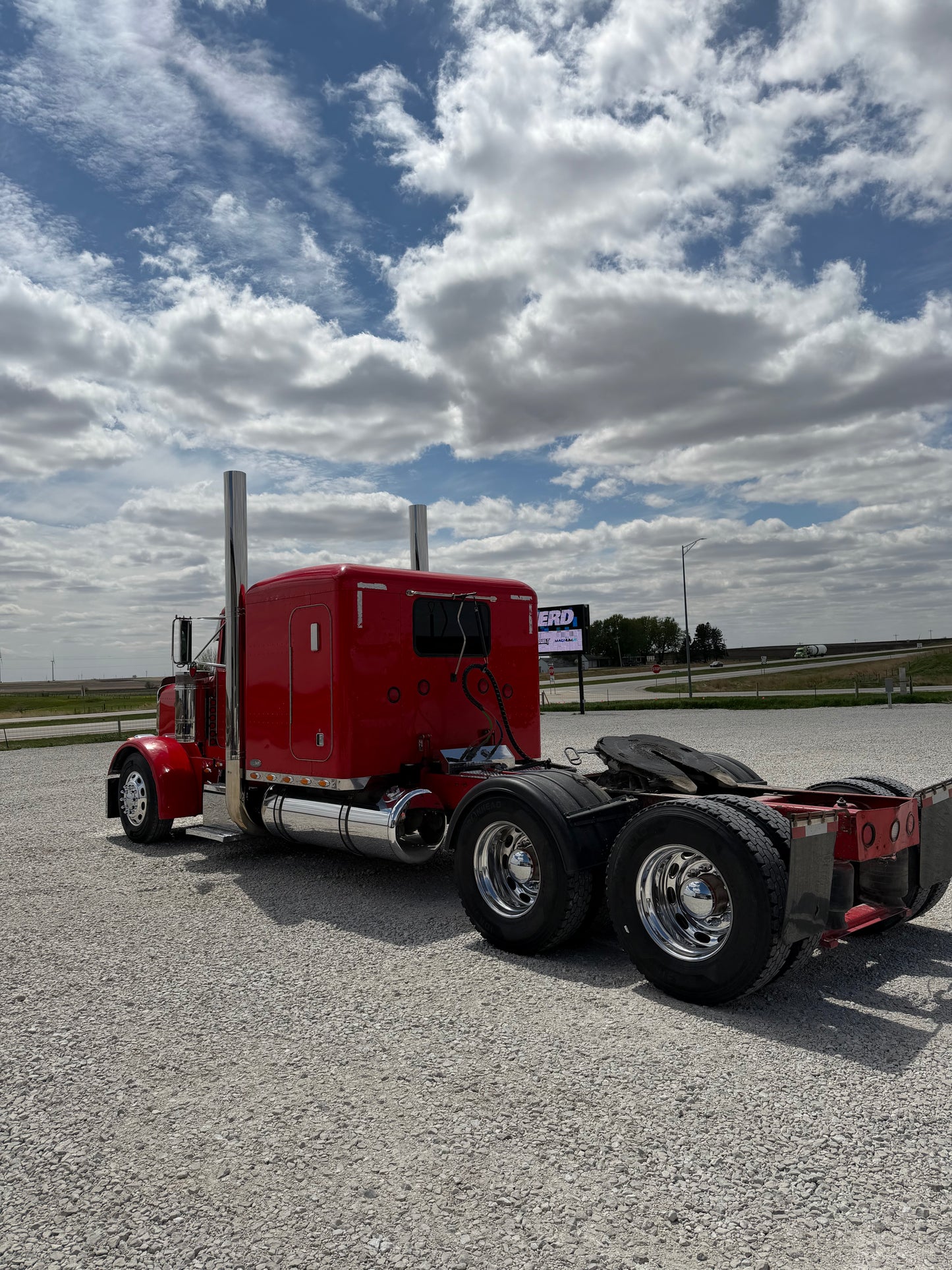 2004 Peterbilt 379 - 20K On In Frame