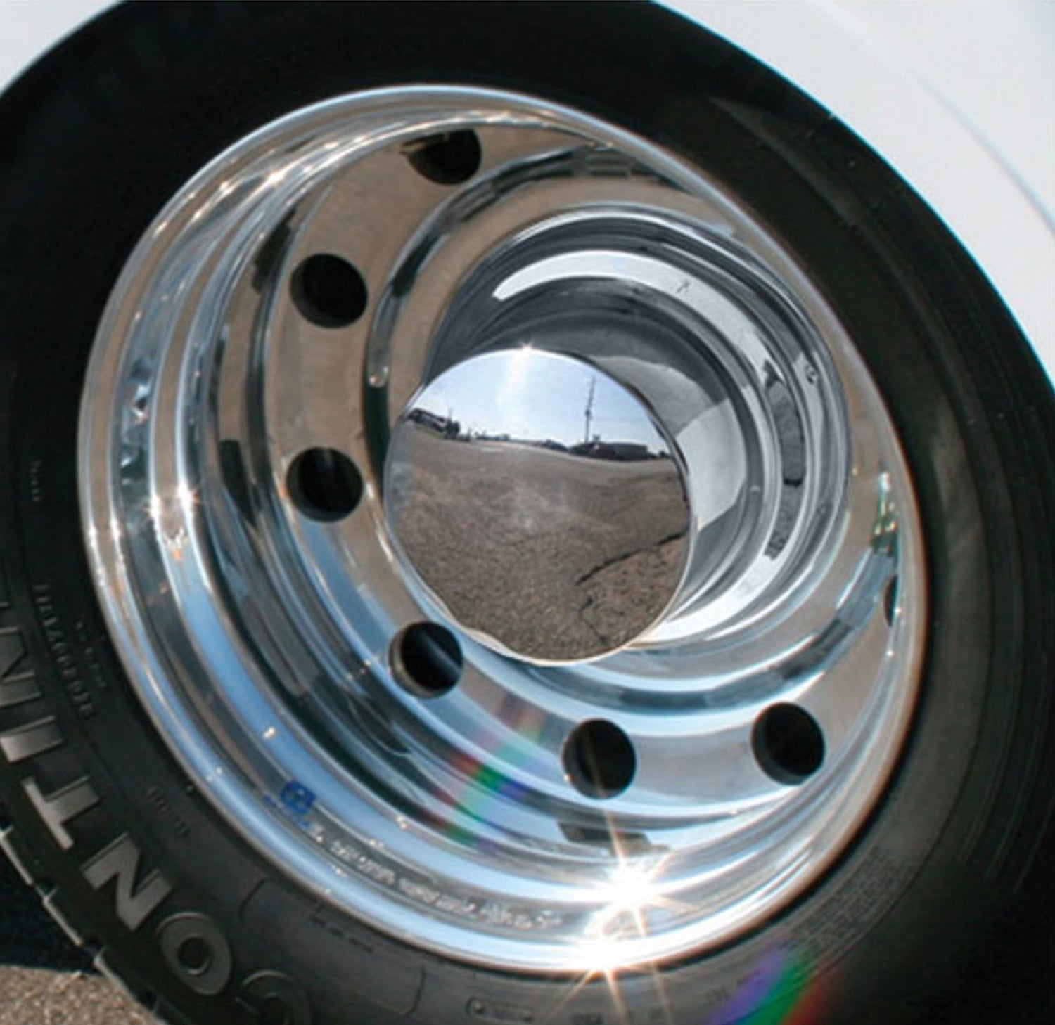 T-Kanes and Lug Nut Accesories