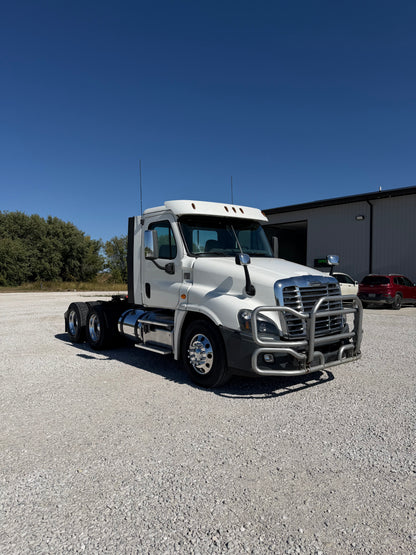 2019 Freightliner Cascadia 125 - 385k Miles
