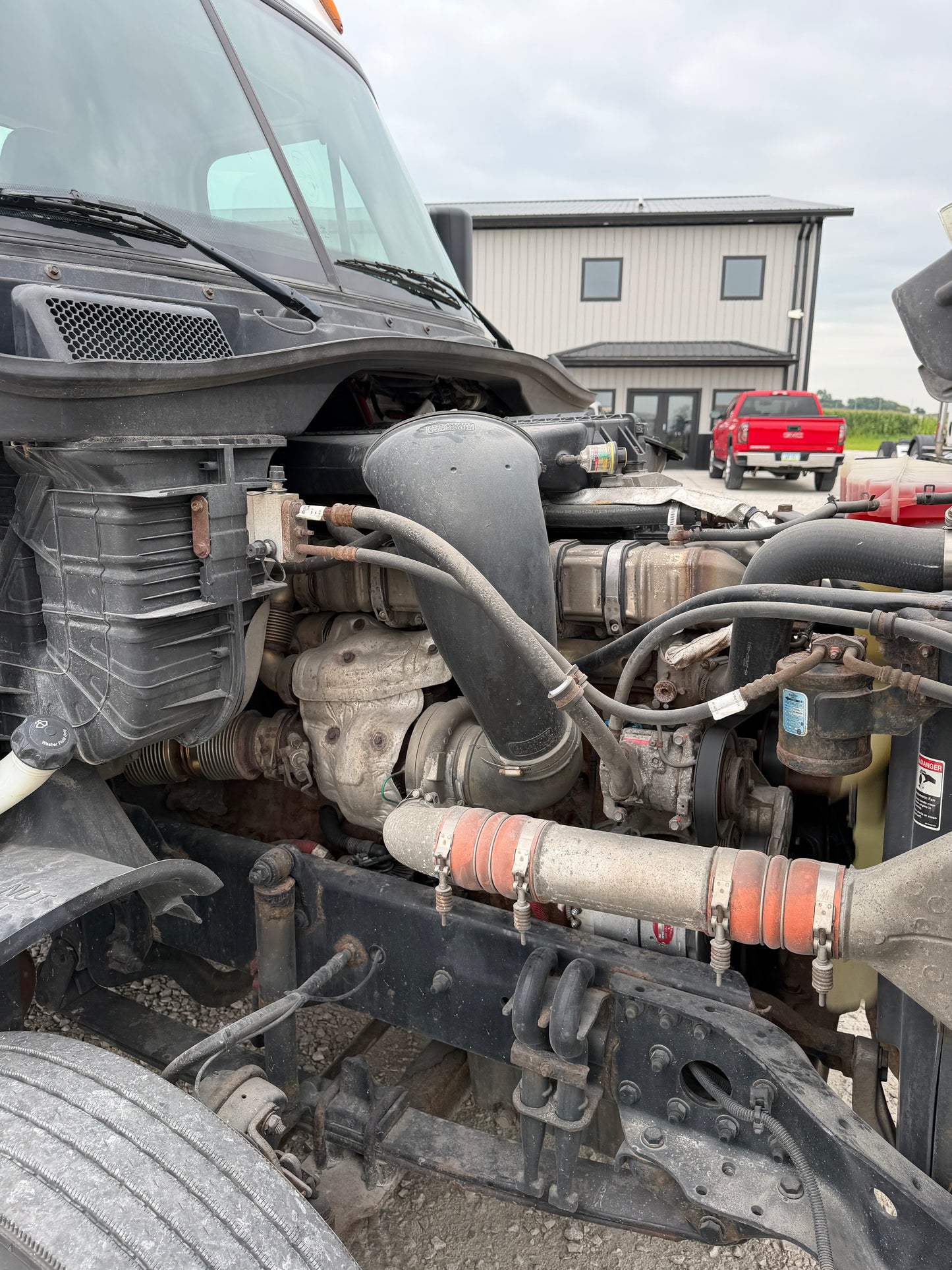 2019 Freightliner Cascadia 125 - 405k Miles