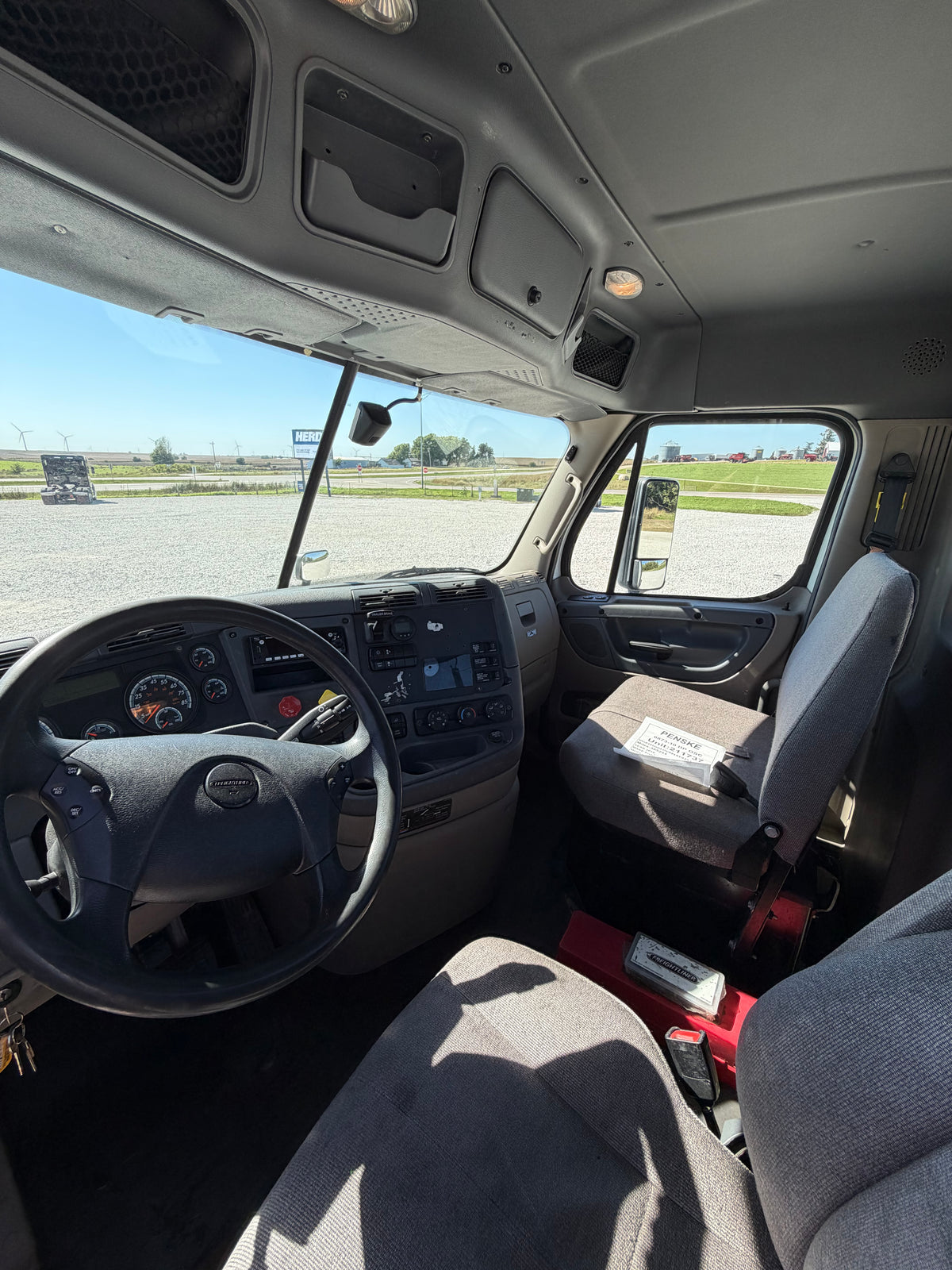 2019 Freightliner Cascadia 125 - 385k Miles