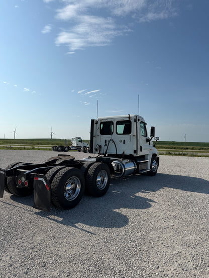 2018 Cascadia 125 - 397k Miles