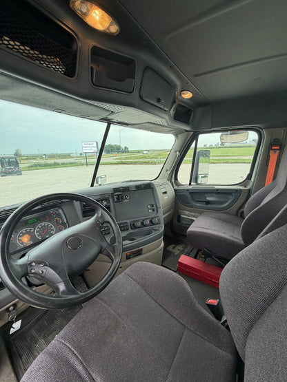 2019 Freightliner Cascadia 125 - 405k Miles