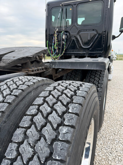 2019 Freightliner Cascadia 125 - 122k Miles