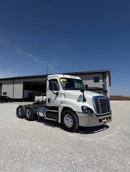 2018 Cascadia 125 - 418k Miles
