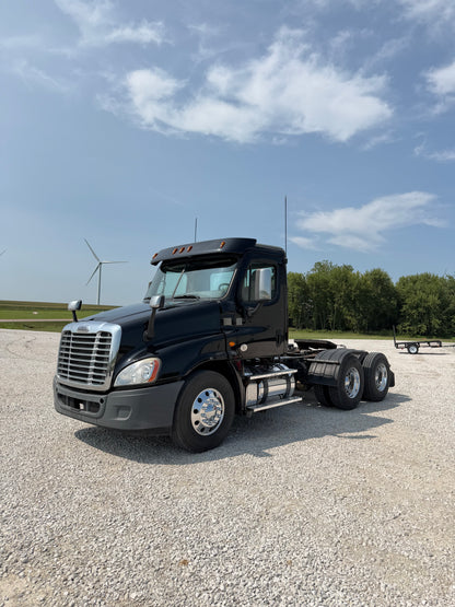 2019 Freightliner Cascadia 125 - 171k Miles