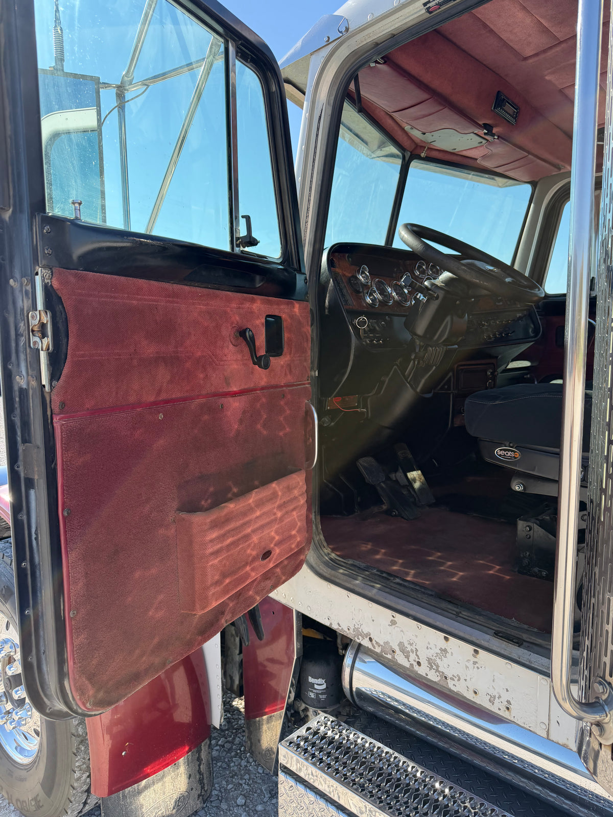 2004 Peterbilt 379