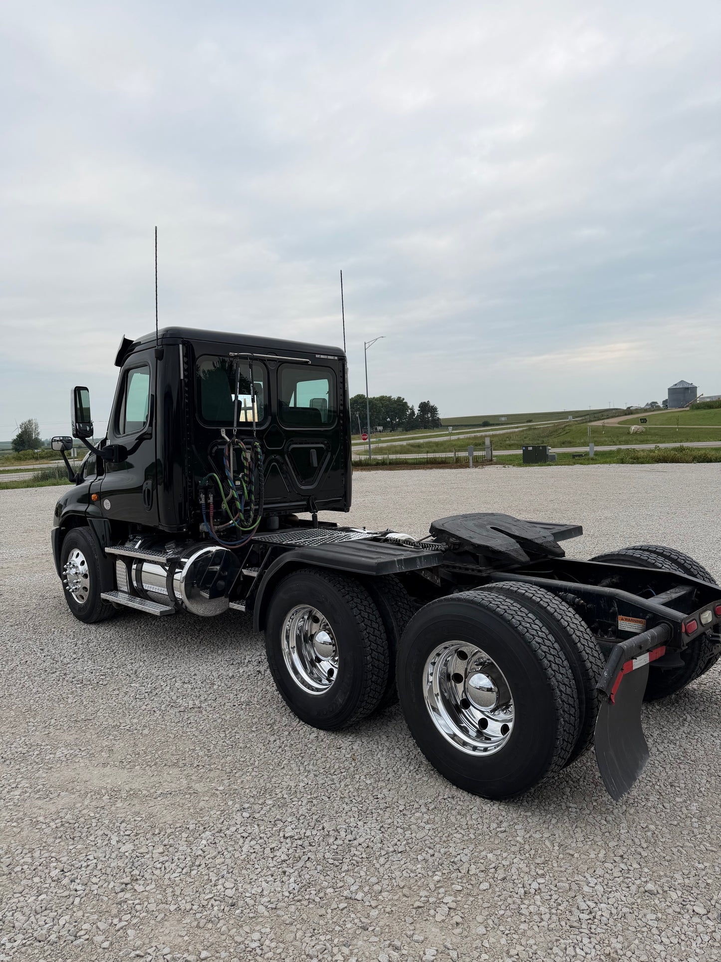 2019 Freightliner Cascadia 125 - 122k Miles