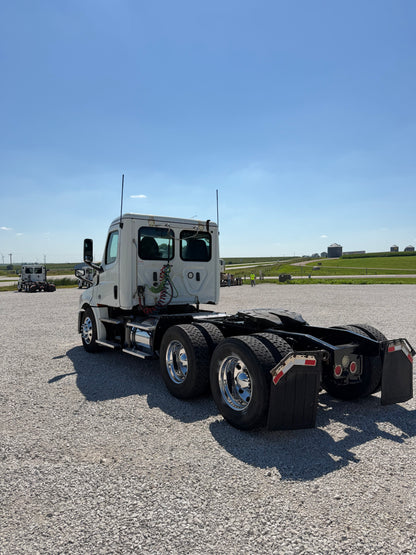 2019 Freightliner Cascadia 126 - 537k Miles