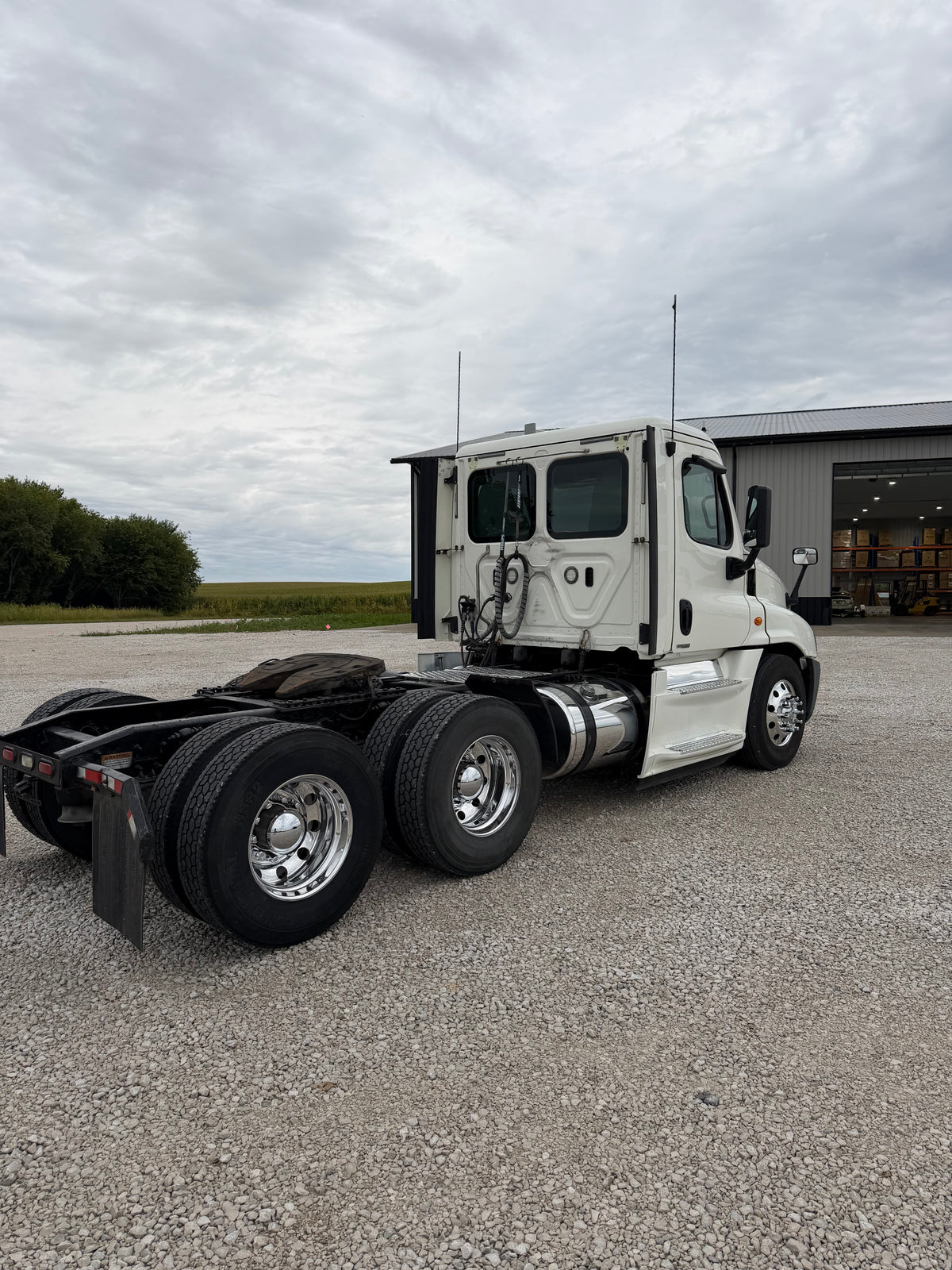 2019 Cascadia 125 - 540k miles