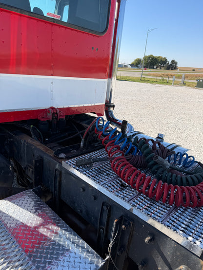 2003 Peterbilt 379 Day Cab