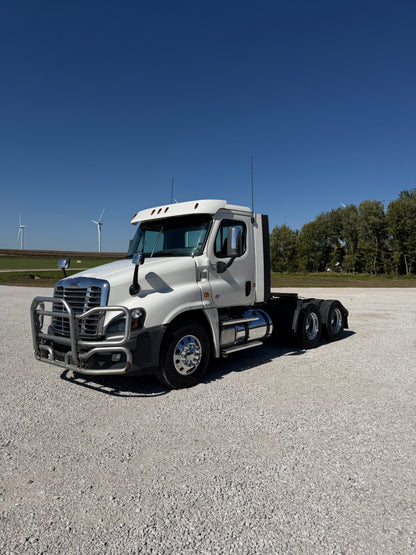 2019 Freightliner Cascadia 125 - 385k Miles