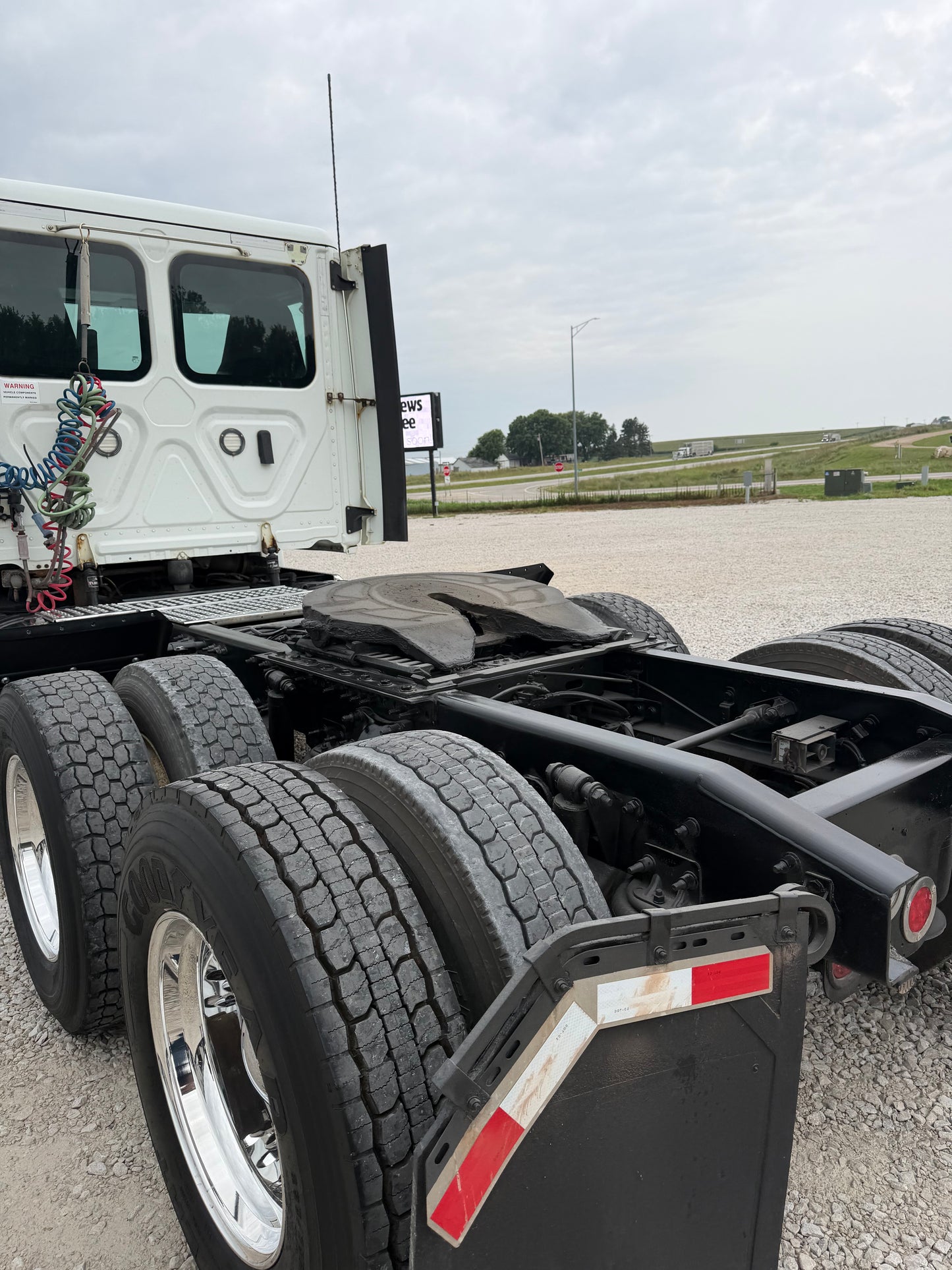 2019 Freightliner Cascadia 125 - 405k Miles