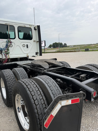 2019 Freightliner Cascadia 125 - 405k Miles