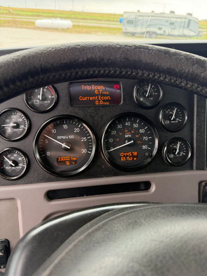 2011 Peterbilt 386 - 1.04M Miles