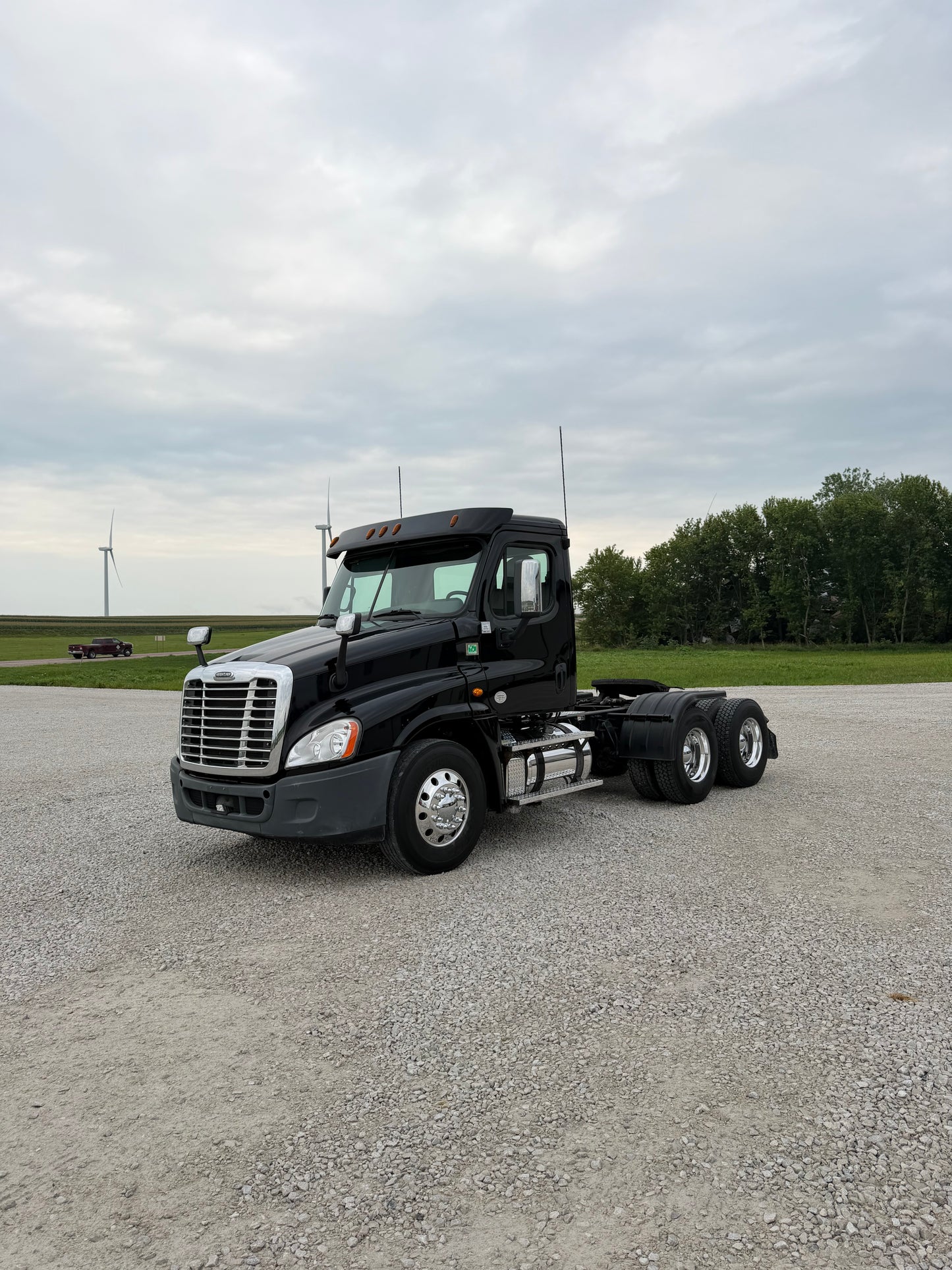 2019 Freightliner Cascadia 125 - 122k Miles