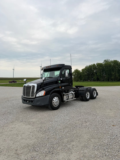 2019 Freightliner Cascadia 125 - 122k Miles