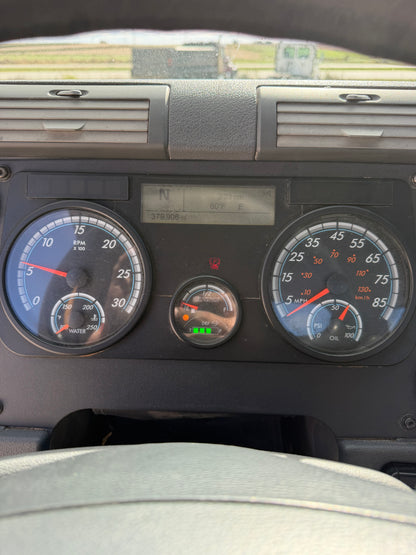 2019 Cascadia 113 - 370K Miles