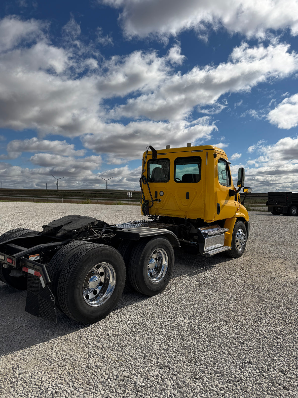 2019 Cascadia 113 - 370K Miles