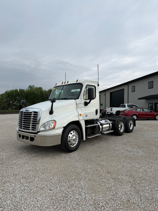 2018 Cascadia 126 - 436k Miles