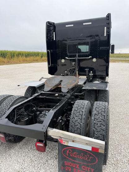 2011 Peterbilt 386 - 1.04M Miles