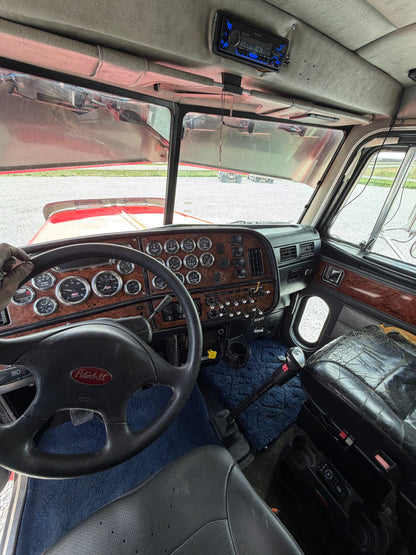 2004 Peterbilt 379 - 20K On In Frame