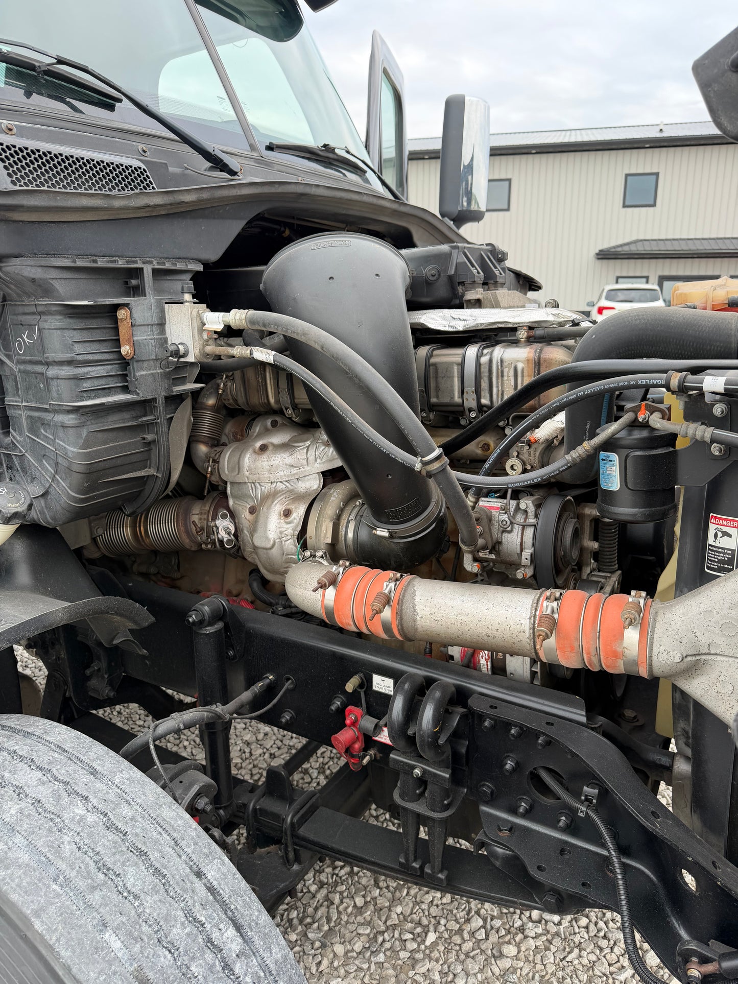 2019 Freightliner Cascadia 125 - 122k Miles