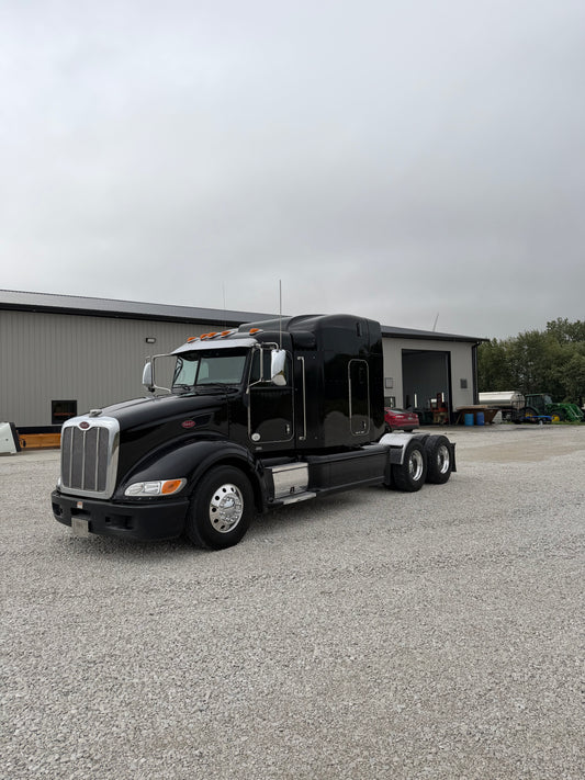 2011 Peterbilt 386 - 1.04M Miles