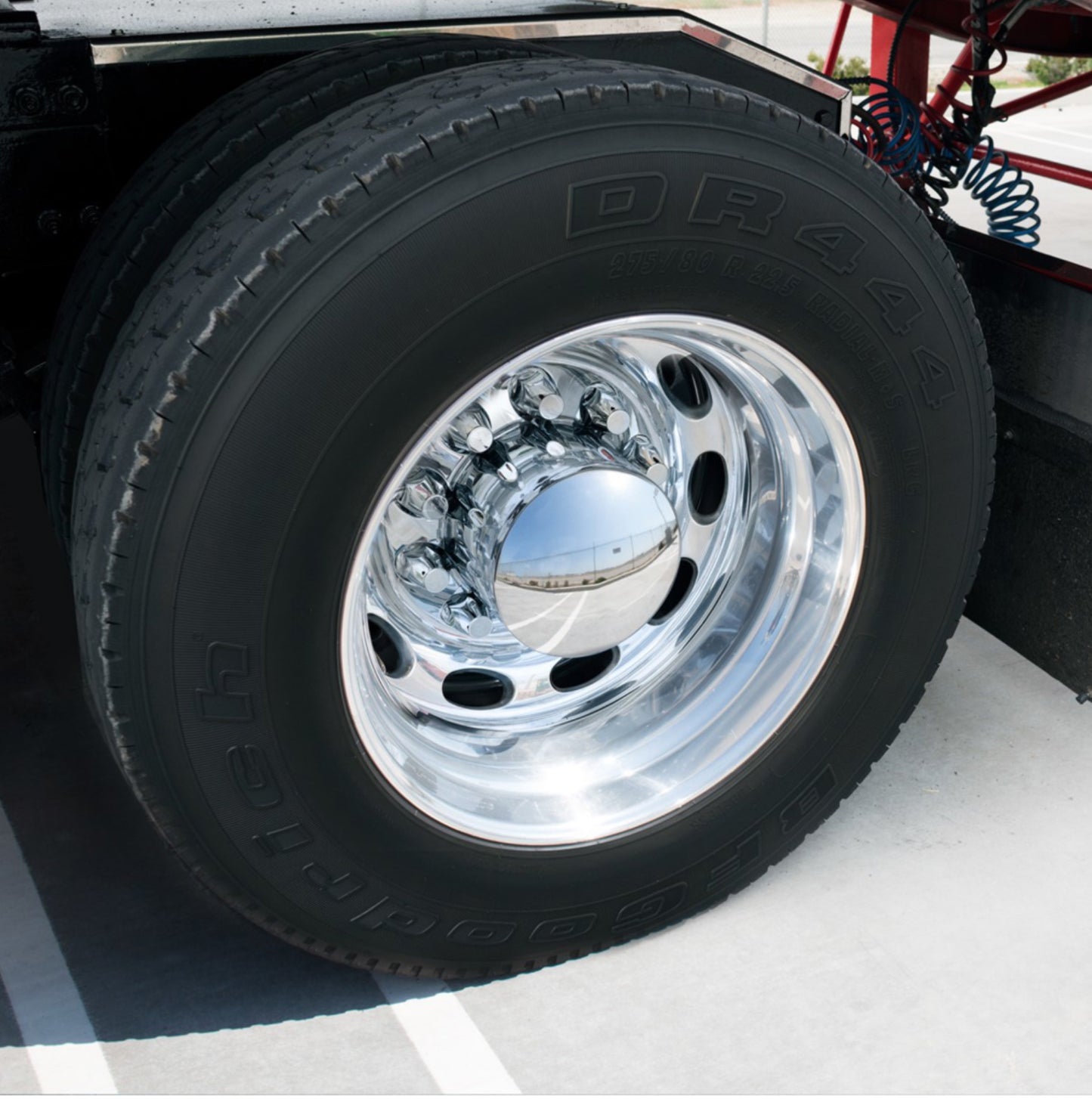 Rear Axle Covers With Thread On Nut Covers