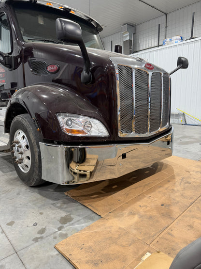 Valley Chrome Peterbilt 579 Bumper